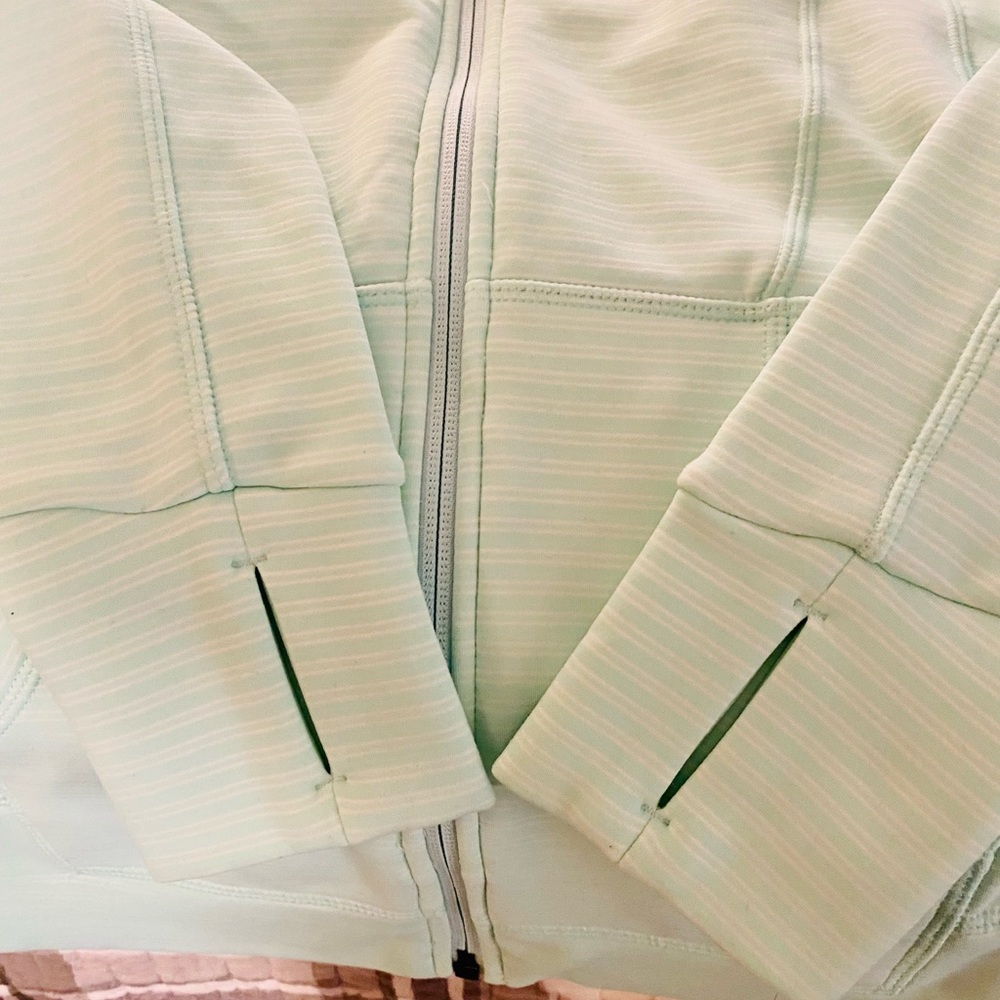 Athleta workout jacket - image 5